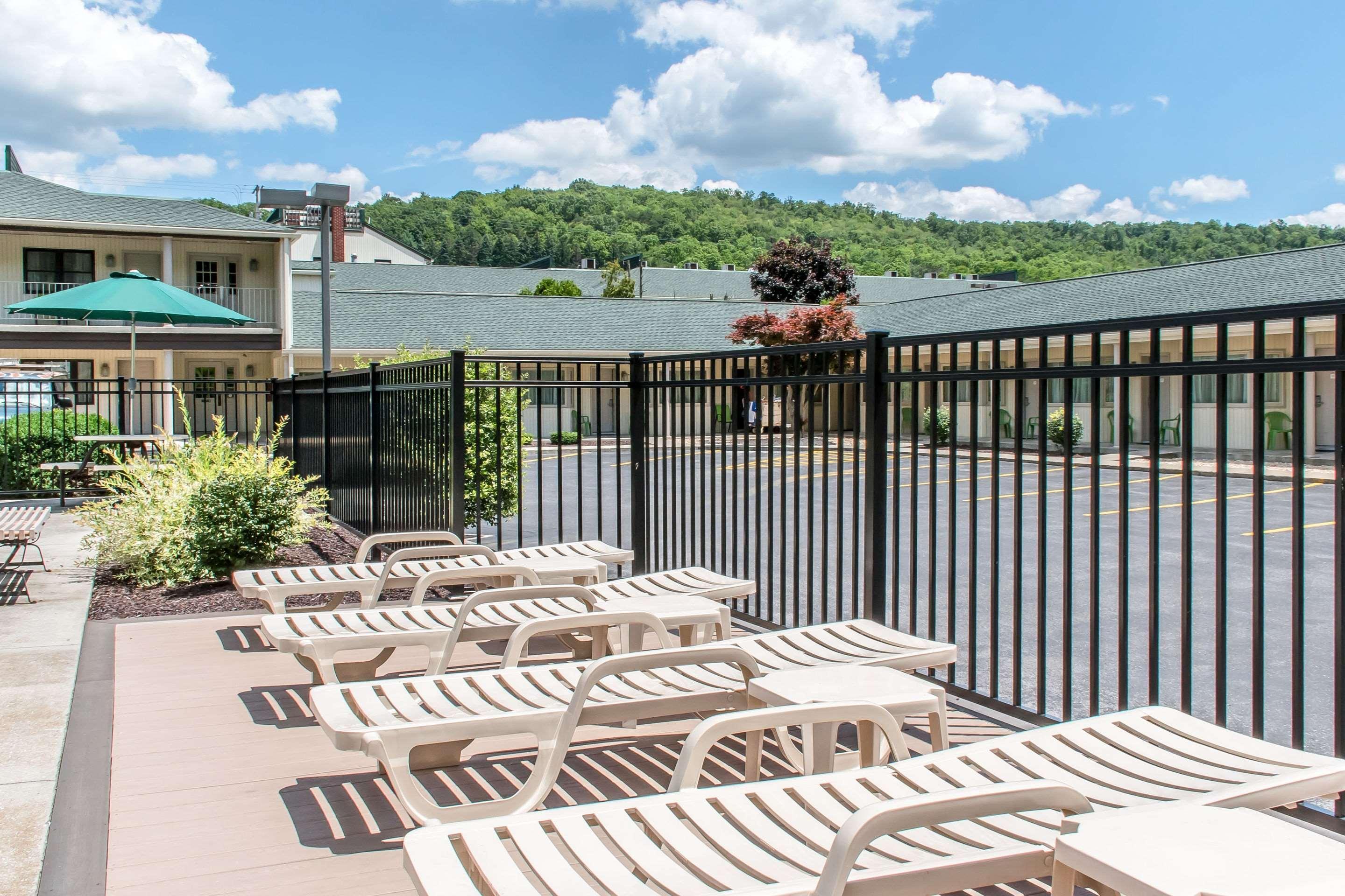 Quality Inn Bedford Exterior foto