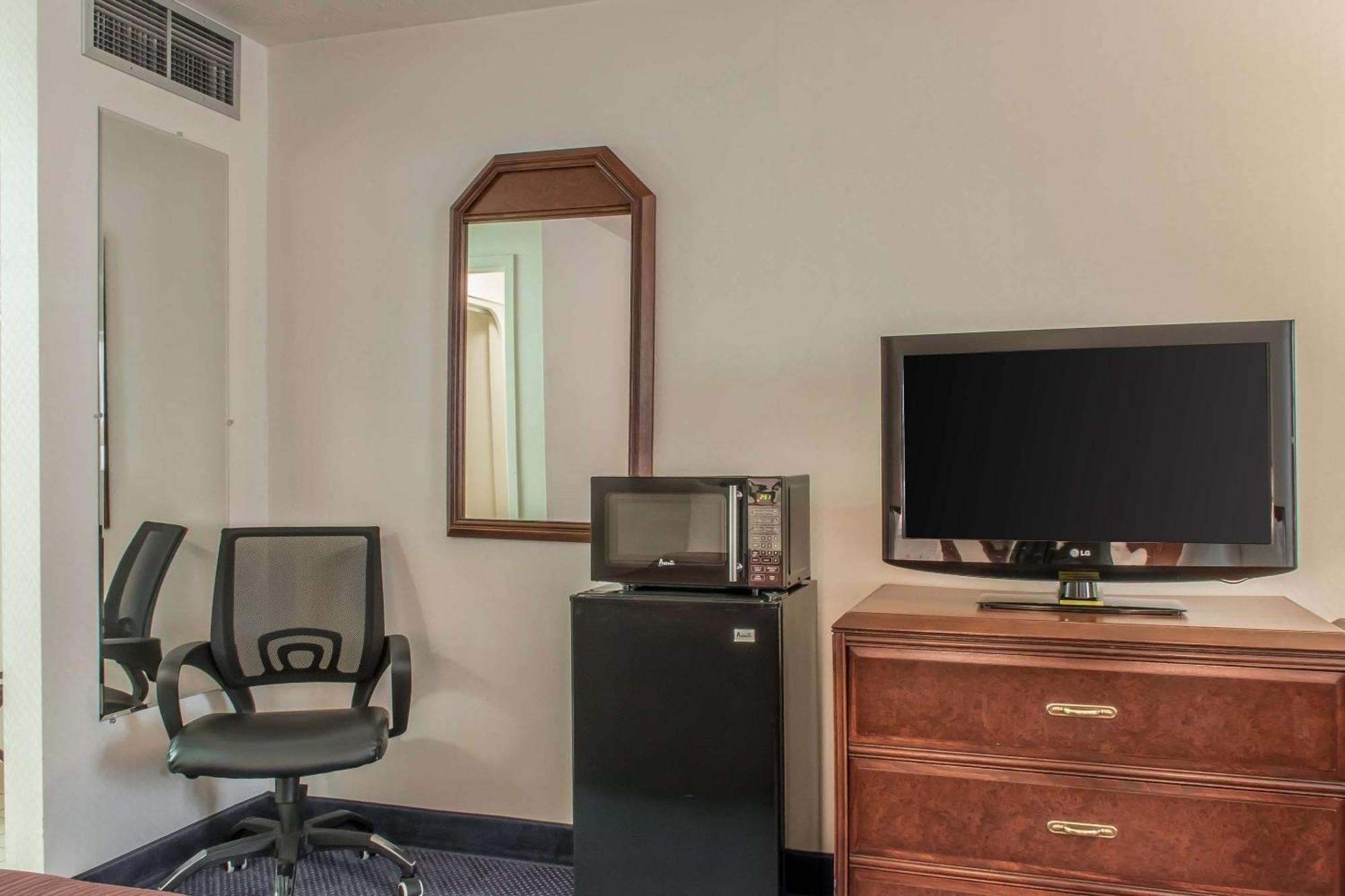 Quality Inn Bedford Exterior foto
